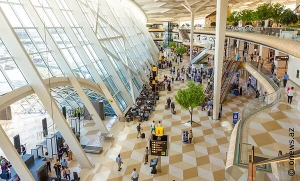 Dubaydan gələn sərnişində 700 karat brilyant aşkarlandı